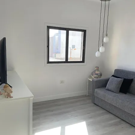 Eras Views Lejlighed